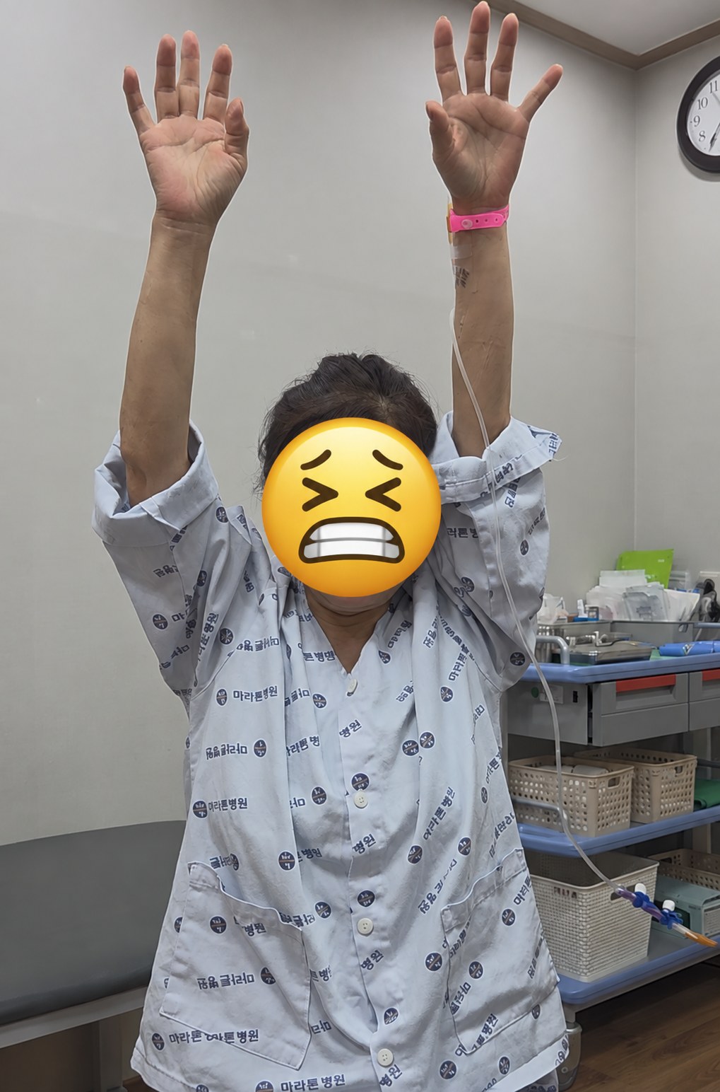 De-identified clinical image